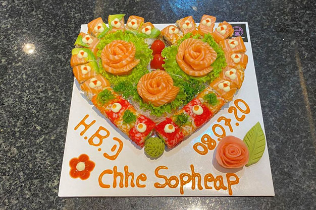 SUSHI CAKE